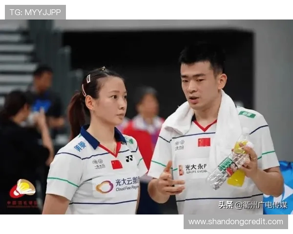 重庆羽毛球队与北京羽毛球队赛后复盘团队协作的成功与不足分析